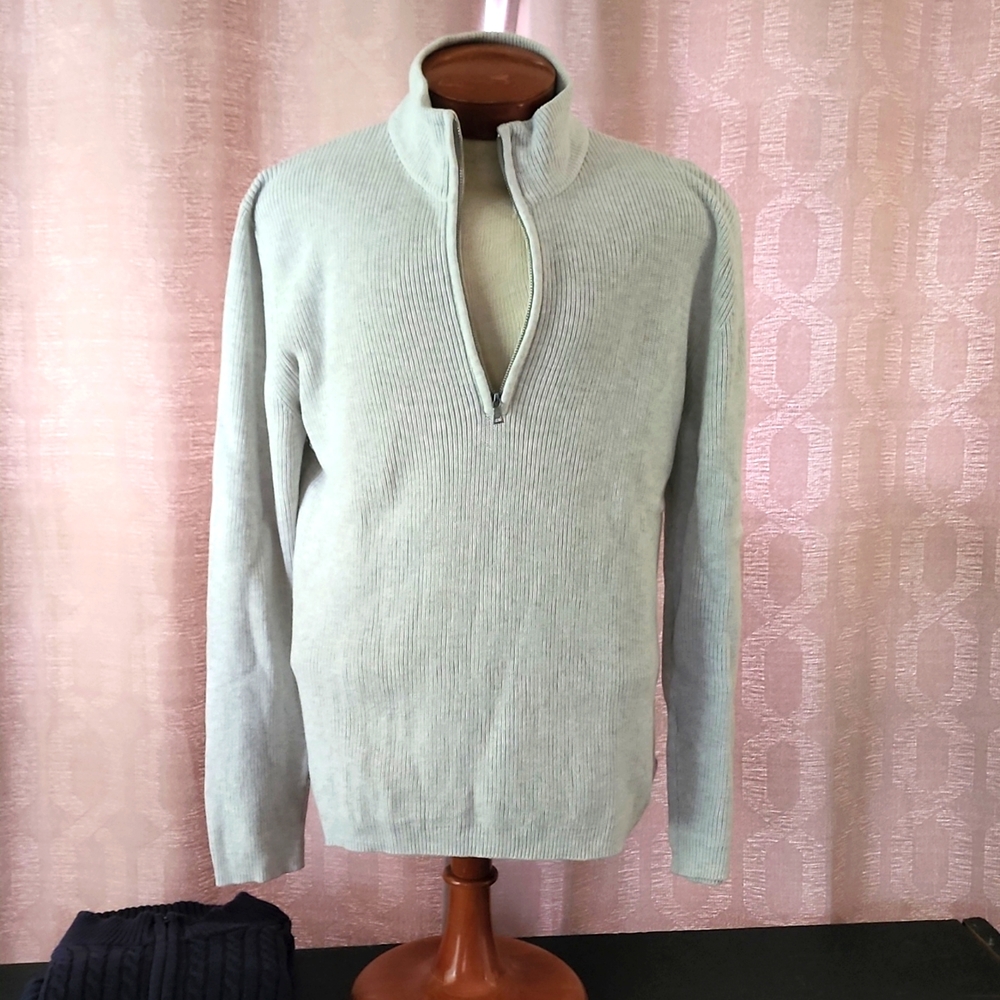 Calvin-Klein Sweater